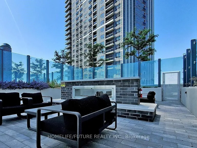 225 Village Green Sq #2805 — Photo 12