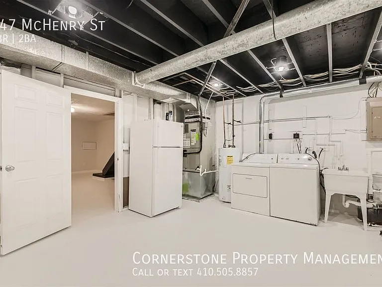 847 McHenry St — Photo 14