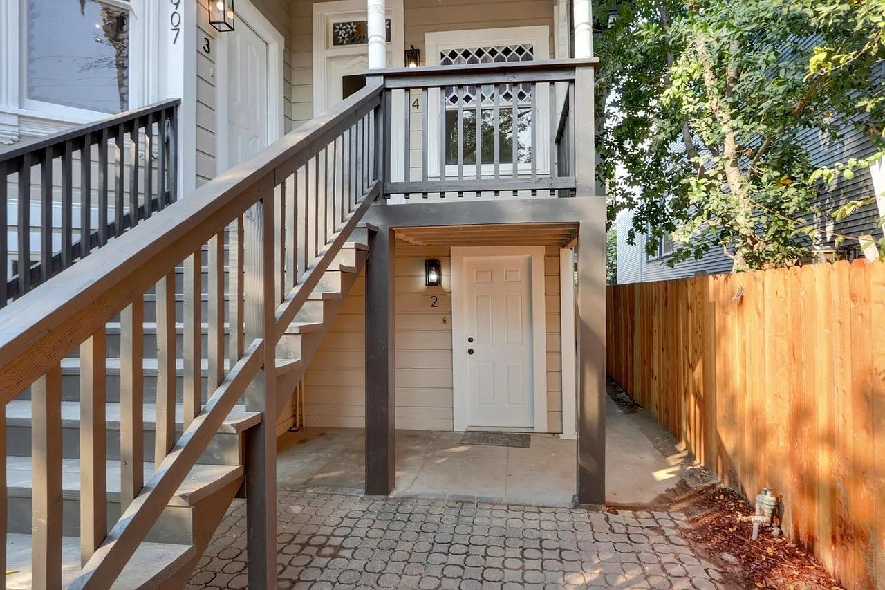 1 bed, 464 sqft, $1,700 — Photo 2