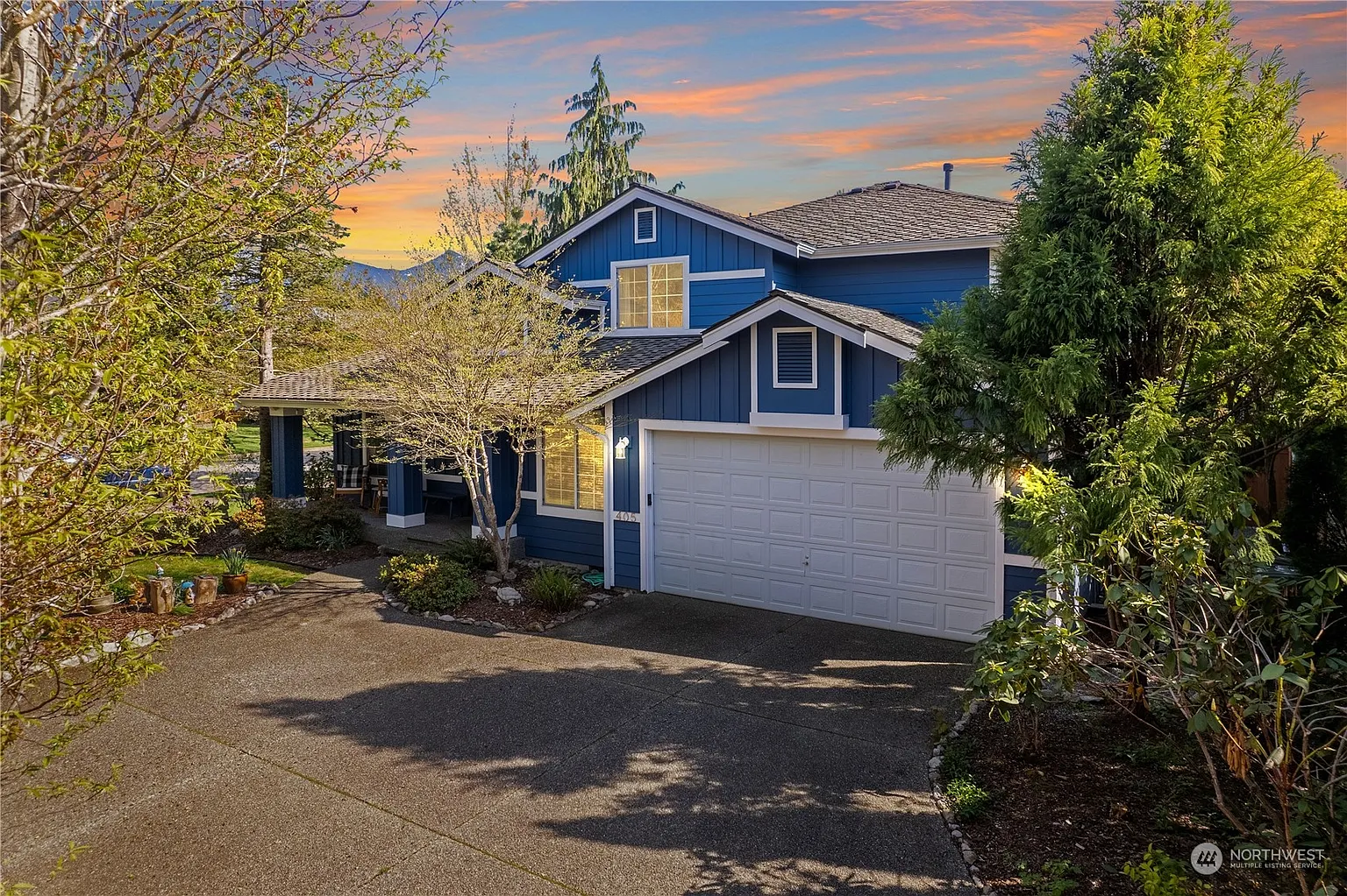 405 SE 12th Place photo 1
