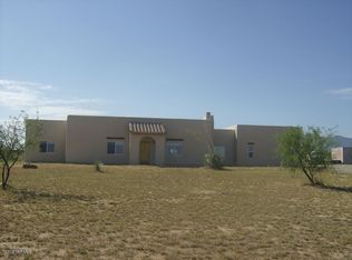 547 S J Six Ranch Rd, Benson, AZ 85602