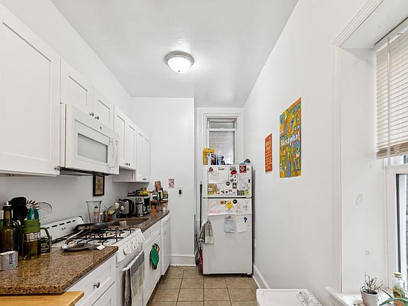 2nd image of 3431 Spring Garden St #1F