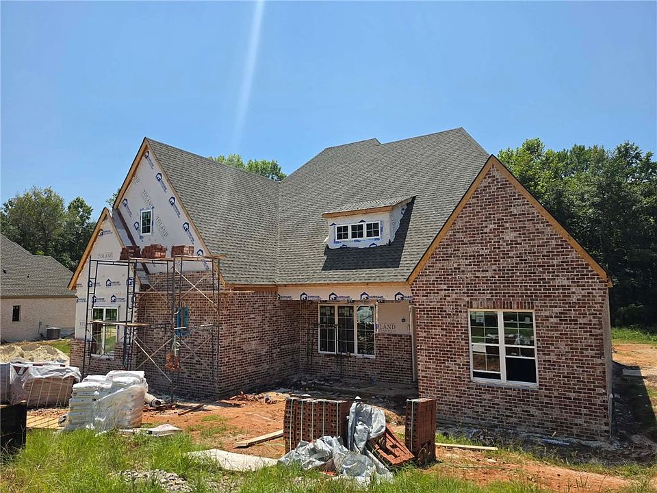 1st image of 704 Bethesda Ct