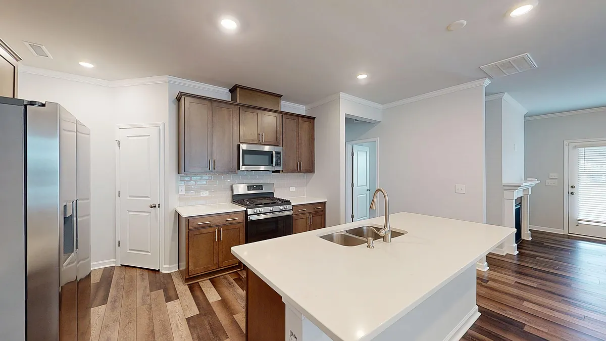 Building Photo - 1631 Chestnut Tree Dr