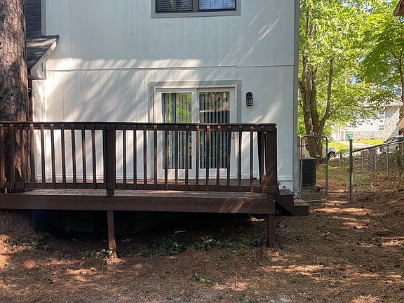 2nd image of 1282 Creekside Ct SE
