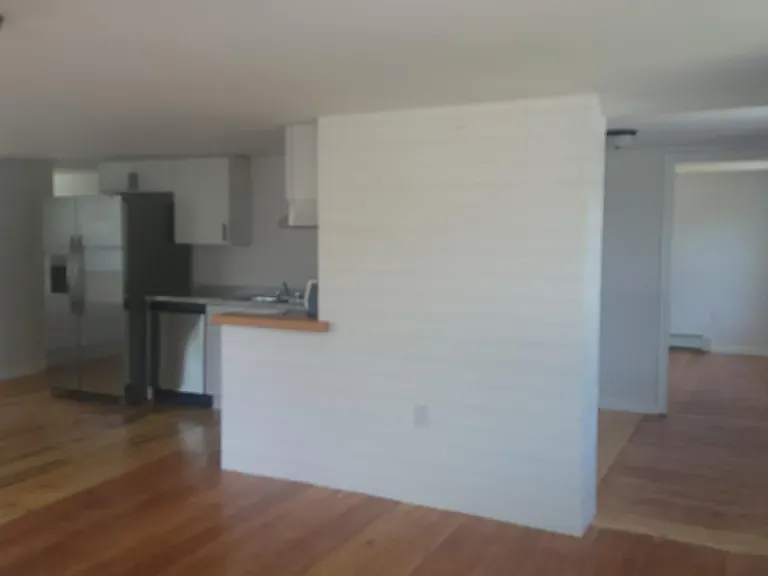 3 bed, 1400 sqft, $2,000 — Photo 3