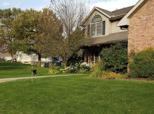 2218 W Leyna Dr, Dunlap, IL 61525