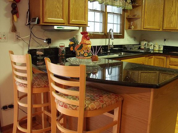 4th image of 15551 S Lawndale Ave