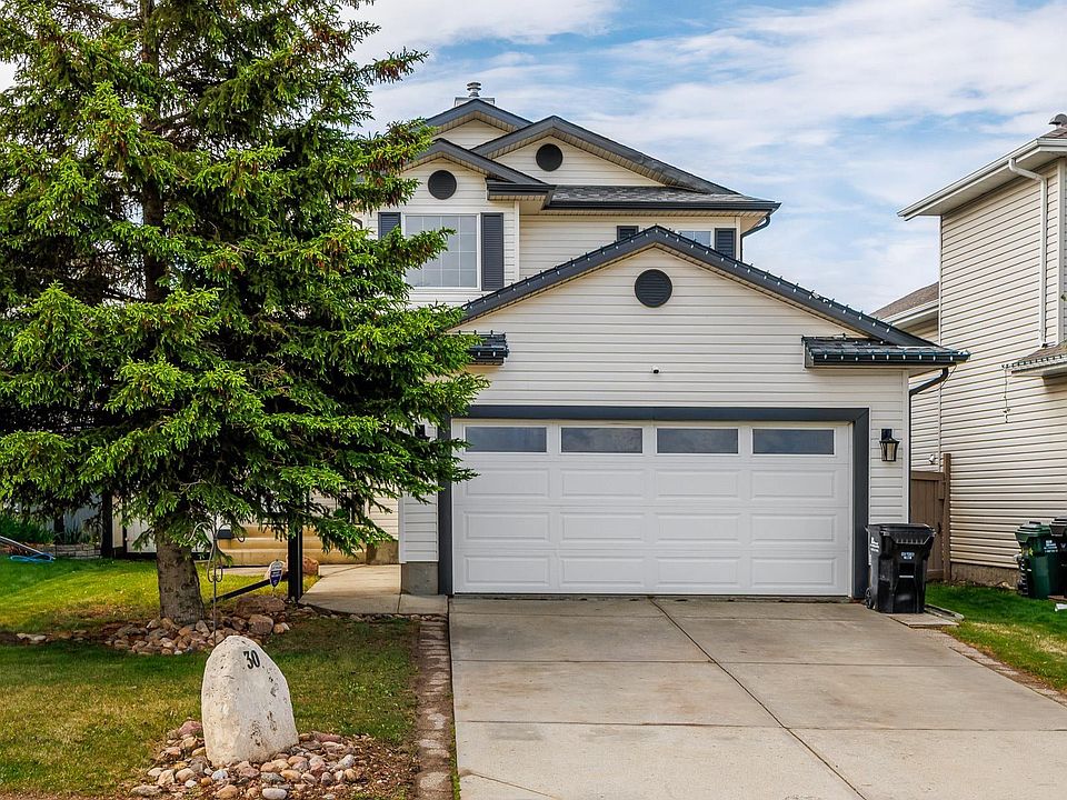 1st image of 30 Crocus Cres
