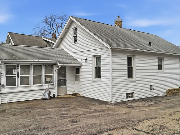 3rd image of 318 Spruce St