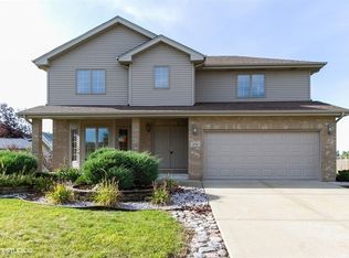 4705 Blarney Dr, Matteson, IL 60443