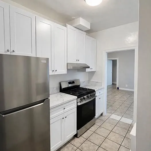 2 bed, 901 sqft, $2,295 — Photo 2