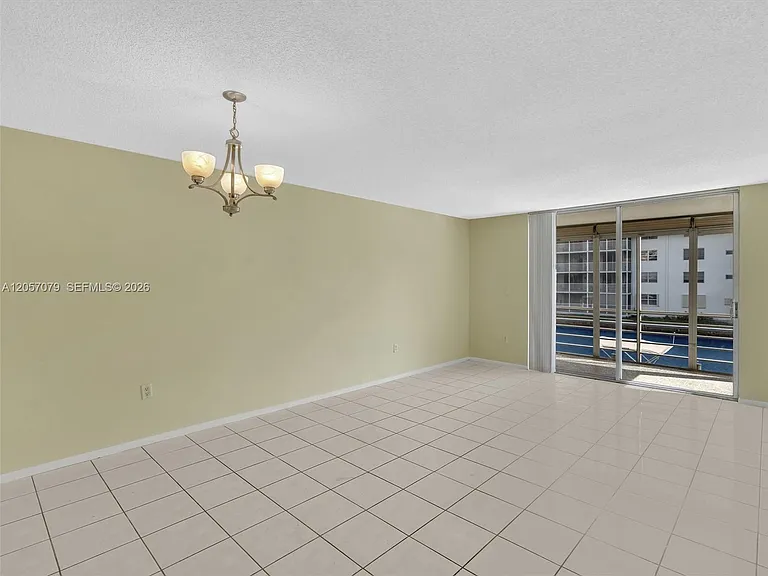 3600 NE 170th St #211 — Photo 5