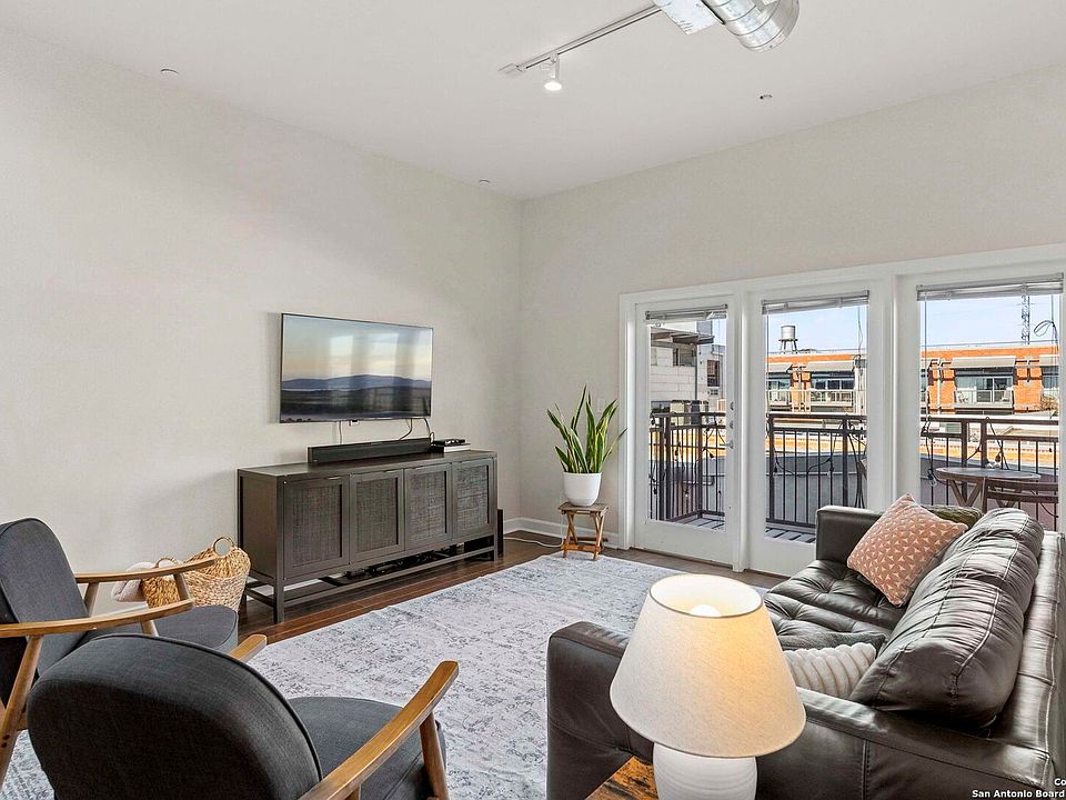 1st image of 1401 S Flores St APT 309