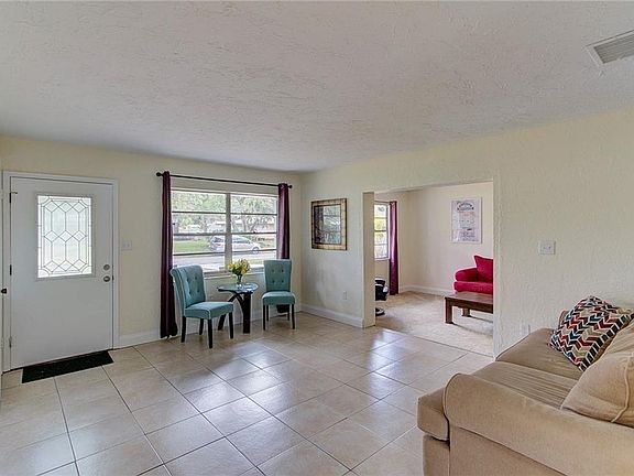 5th image of 4916 Brookmeade Dr