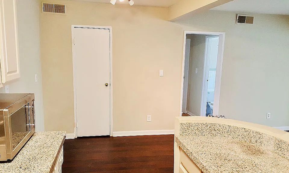 Dinning area - view from kitchen