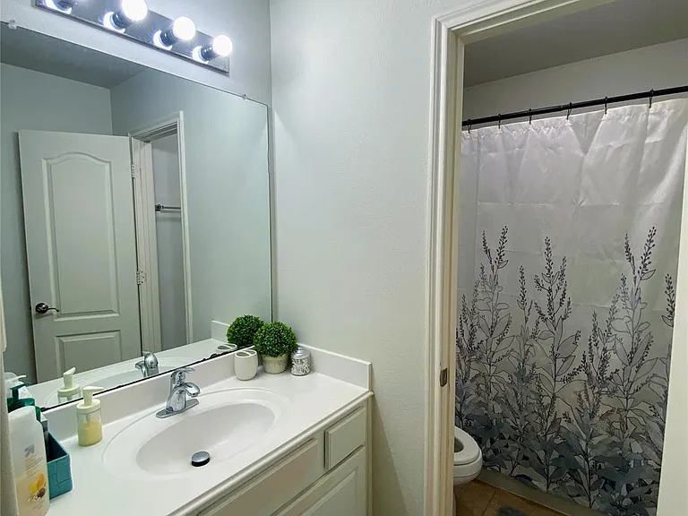 13011 Sandflower Ln — Photo 12