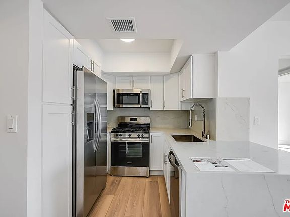 4th image of 11675 Darlington Ave APT 102