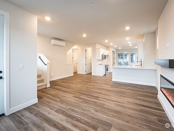 5th image of 345 E Park Street #B1