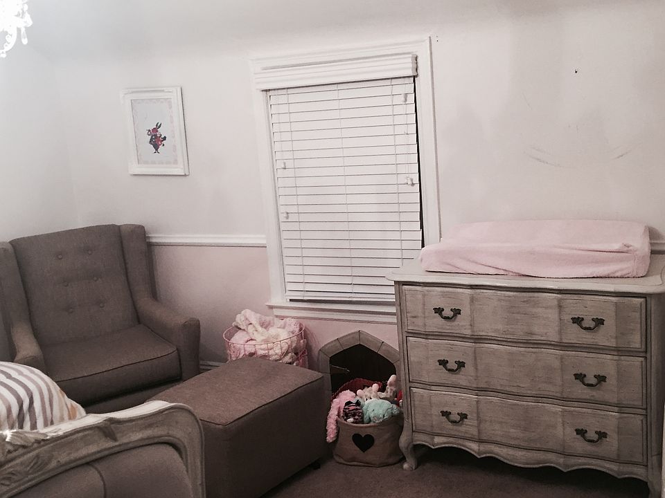 2nd image of 746 Pala Cir