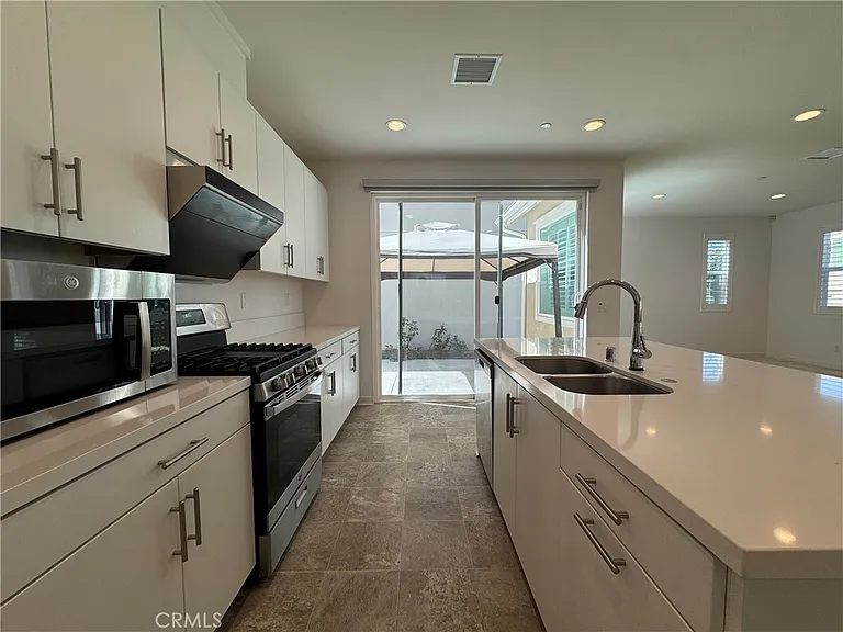 7018 Aloe Ln — Photo 10
