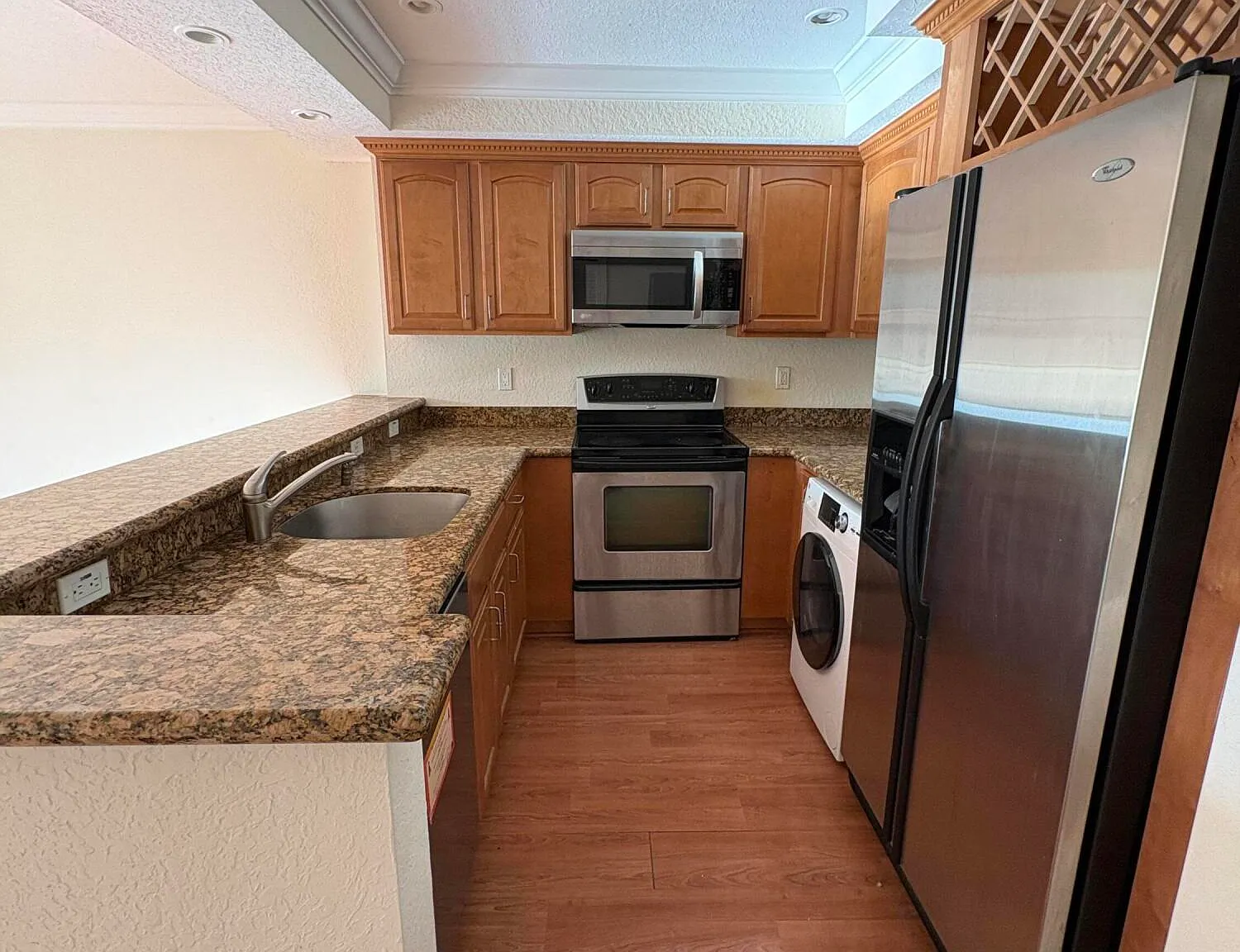 1 bed, 1.0 bath, 625 sqft, $2,000 — Photo 4