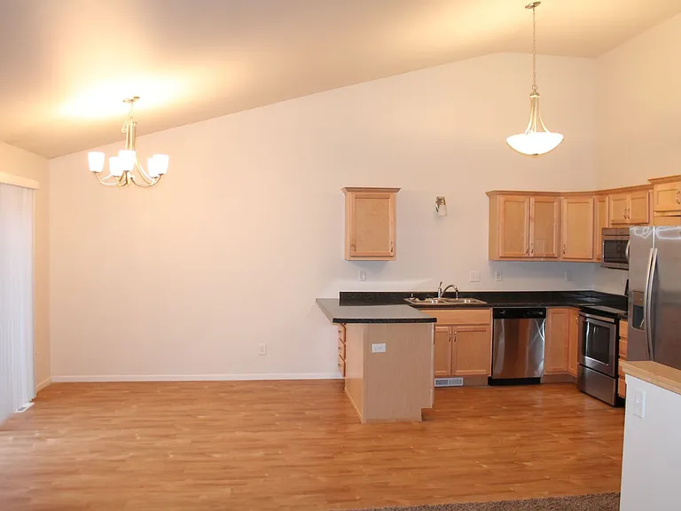 Westport Beach Townhomes — Photo 36
