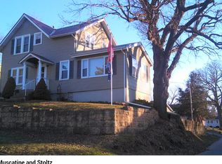2975 Muscatine St, Dubuque, IA 52001