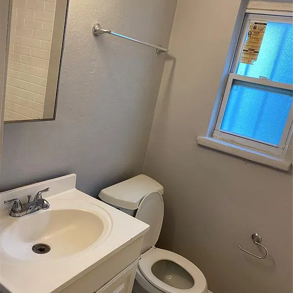1504 W Grace St — Photo 8