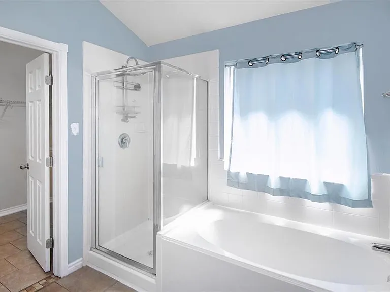 405 Magnolia Estates Dr — Photo 11