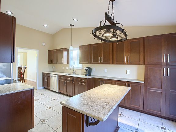 5th image of 8219 203rd Street Ct E