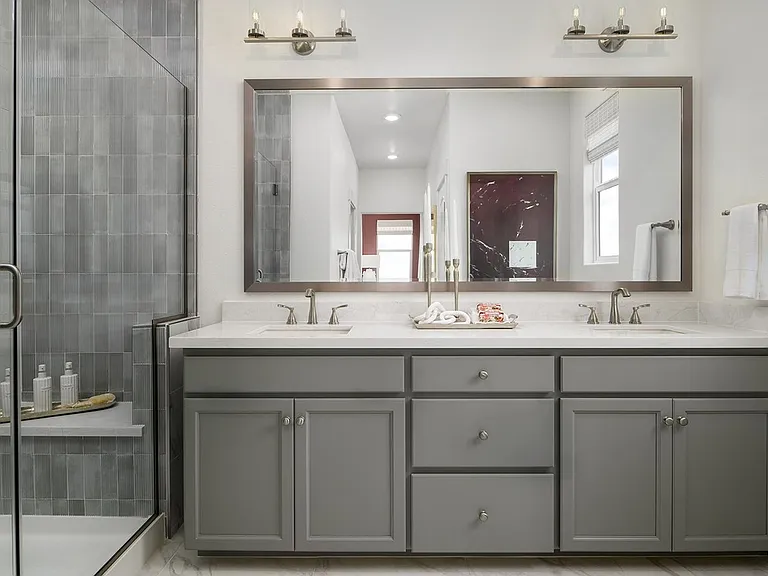 3166 Summit Dr — Photo 4