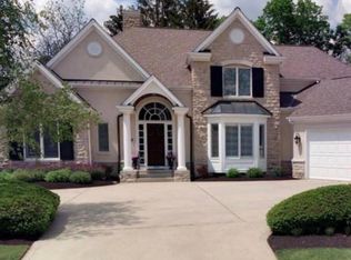 866 Cambridge Ct, Worthington, OH 43085