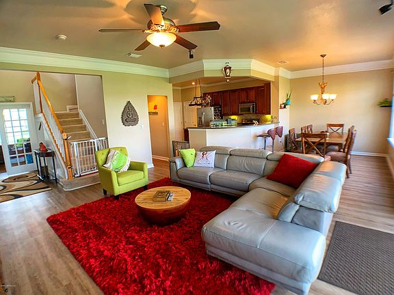 3rd image of 6312 Autumn Berry Cir