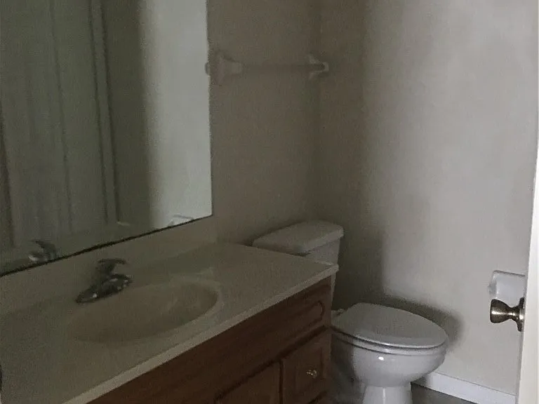 1009 W Pleasant St — Photo 7