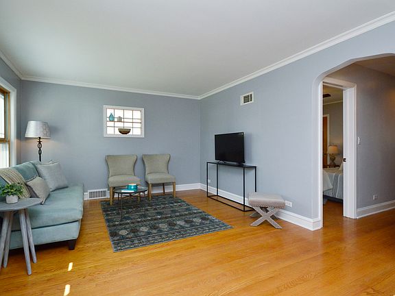 4th image of 7317 N Olcott Ave
