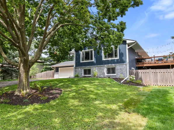 713 Marie Ave W, Saint Paul, MN 55118