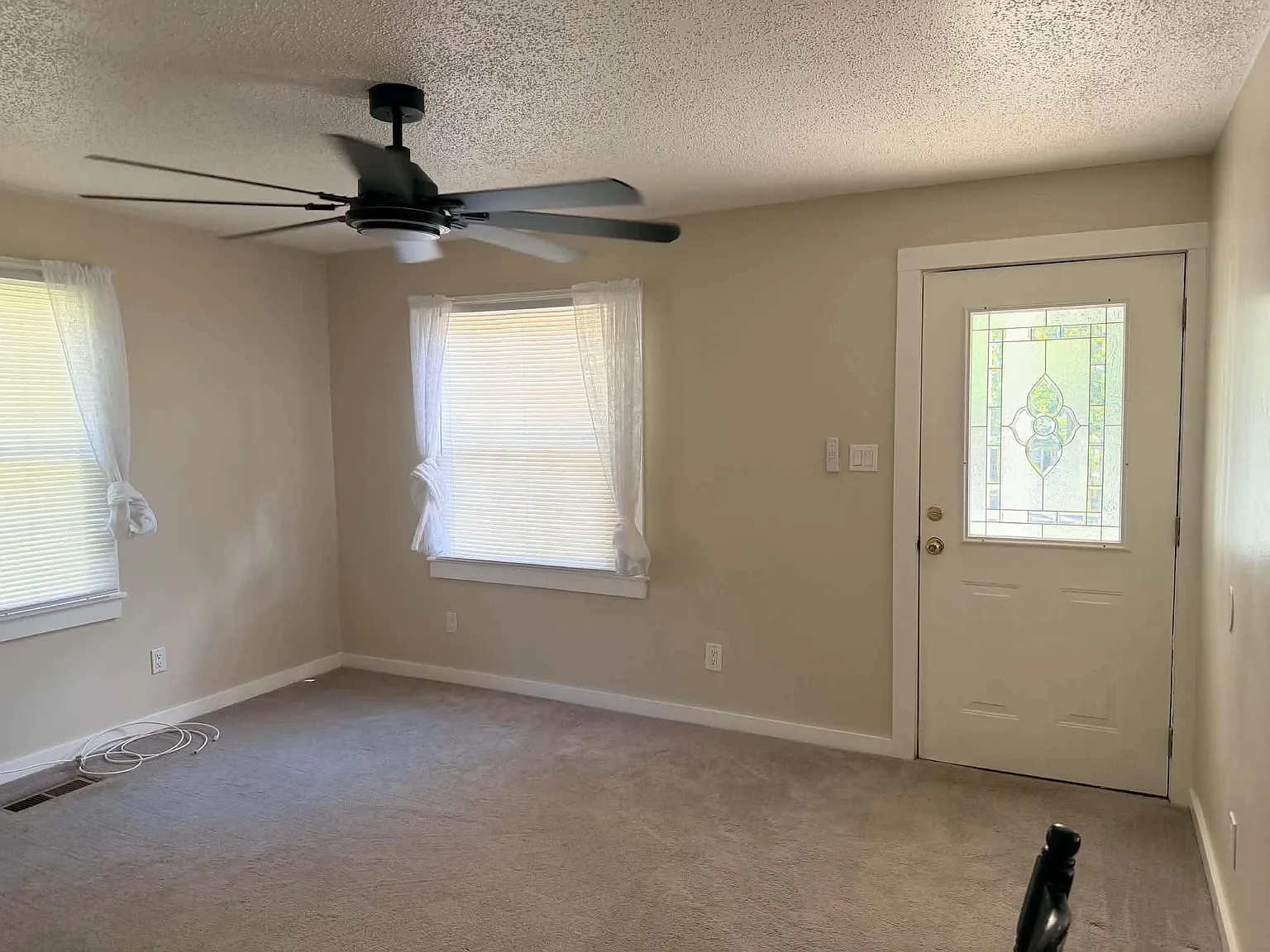 2 bed, 750 sqft, $1,300 — Photo 4