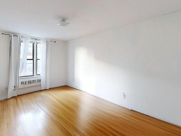 2nd image of 2909 Ocean Ave APT 4D