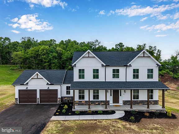 2nd image of 56 Pinetree Dr