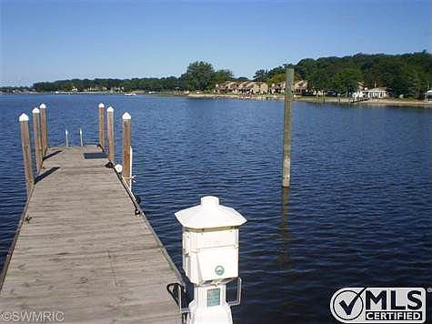 View of your deep water dock, actual slip is on the right side, water and electric both 30 and 50amp