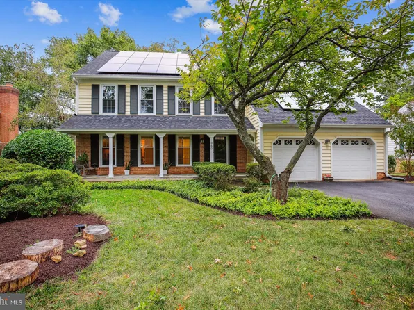 960 Farm Haven Dr, Rockville, MD 20852