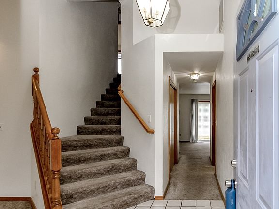 3rd image of 6023 Thornbury Place SE
