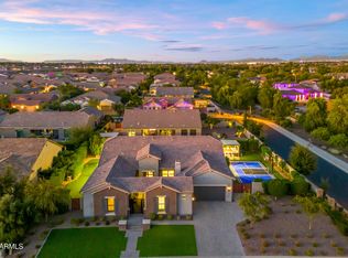 2580 E Country Shadows St, Gilbert, AZ 85298