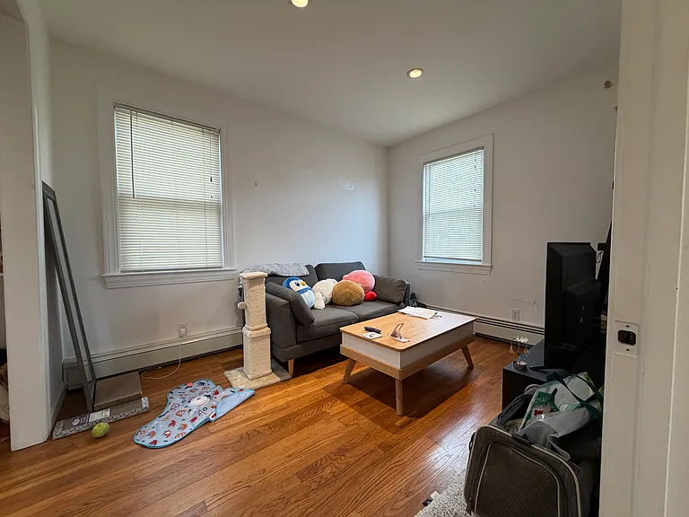 1 Harding St — Photo 7