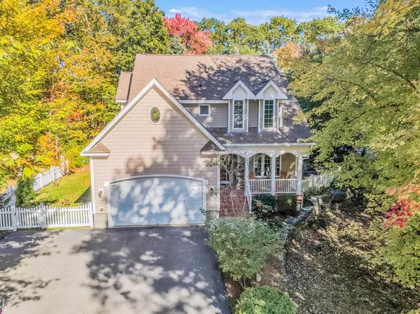 9 Marissa Cir, Worcester, MA 01604