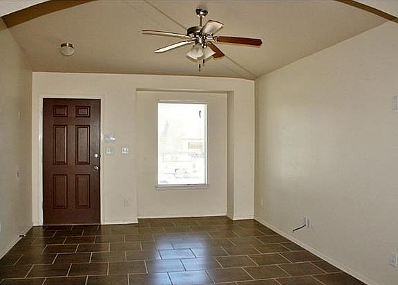 3rd image of 166 Homedale Dr