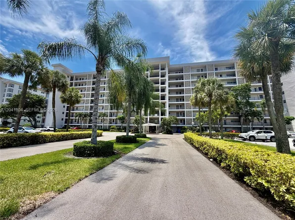 3200 N Palm Aire Dr APT 710, Pompano Beach, FL 33069