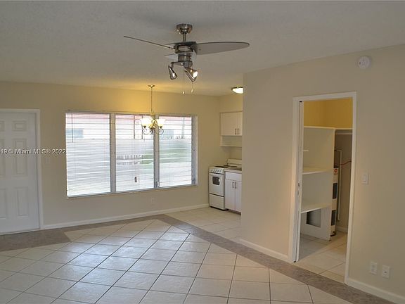 5th image of 1028 NE 16th Ter APT 2