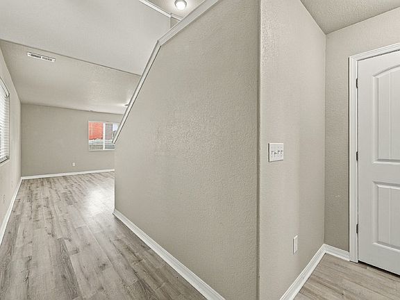 3rd image of 11005 Quercia Cir